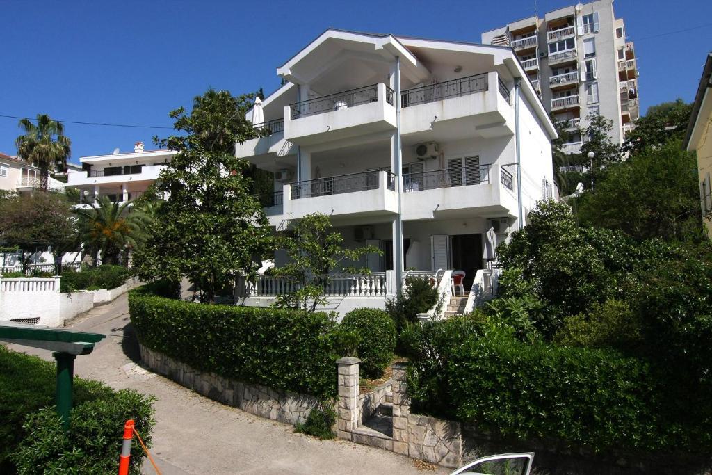 Nikic Apartments Herceg Novi Eksteriør billede